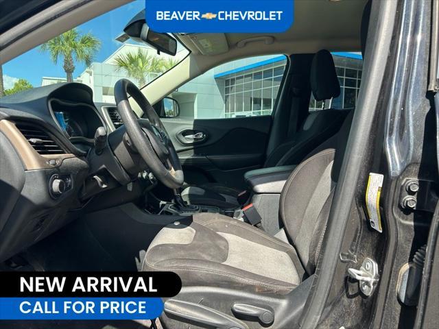 used 2016 Jeep Cherokee car