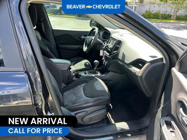 used 2016 Jeep Cherokee car