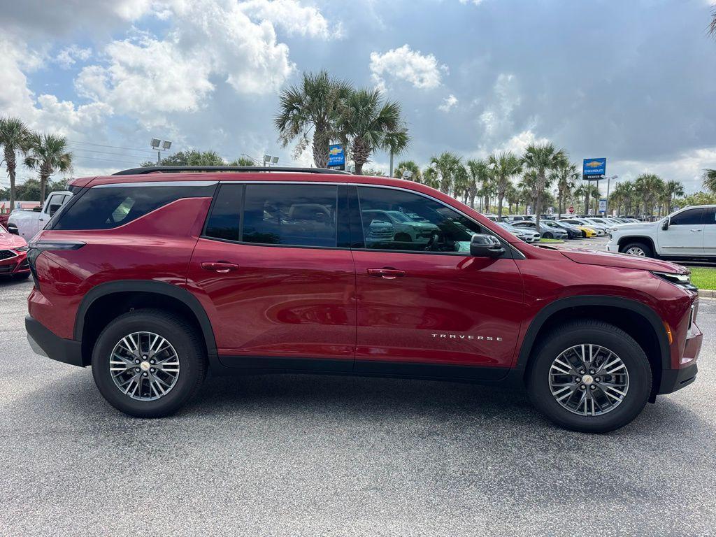 new 2026 Chevrolet Traverse car, priced at $43,190