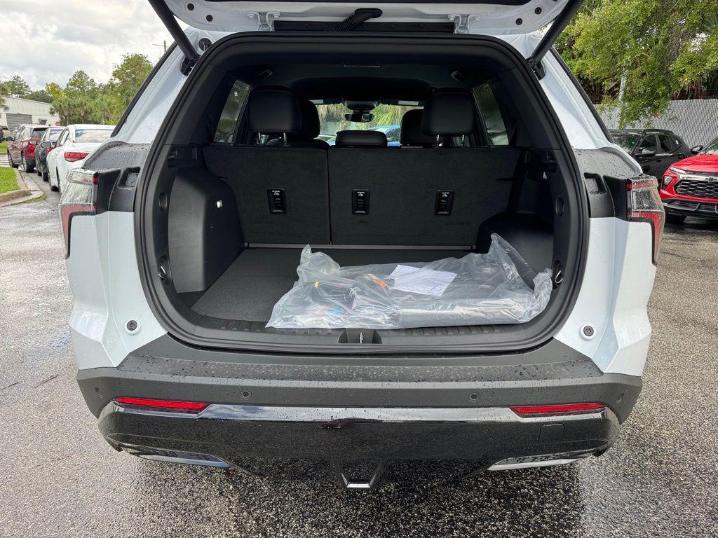 new 2026 Chevrolet Equinox car, priced at $38,335