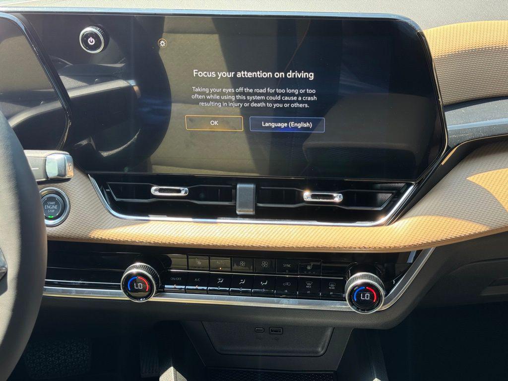 new 2026 Chevrolet Equinox car, priced at $36,395