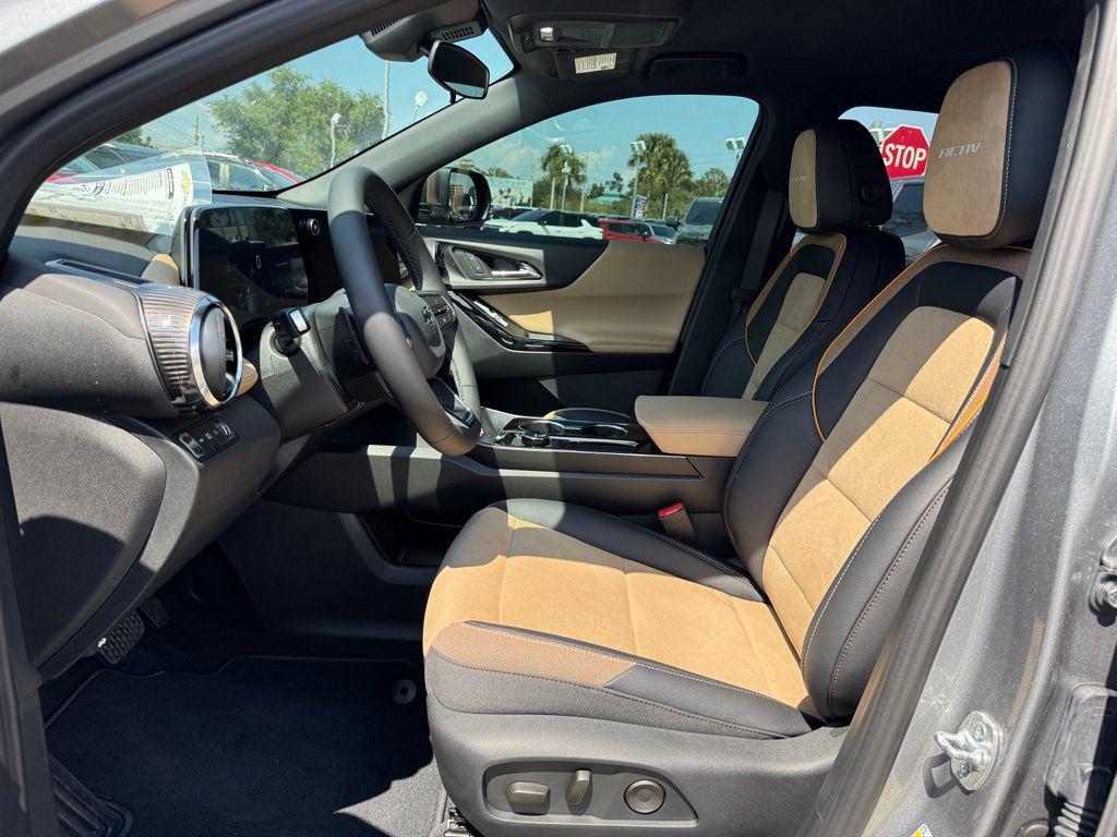 new 2026 Chevrolet Equinox car, priced at $36,395