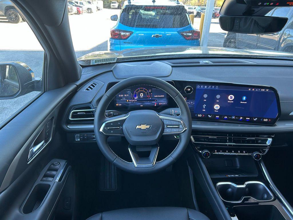 new 2026 Chevrolet Traverse car, priced at $45,740