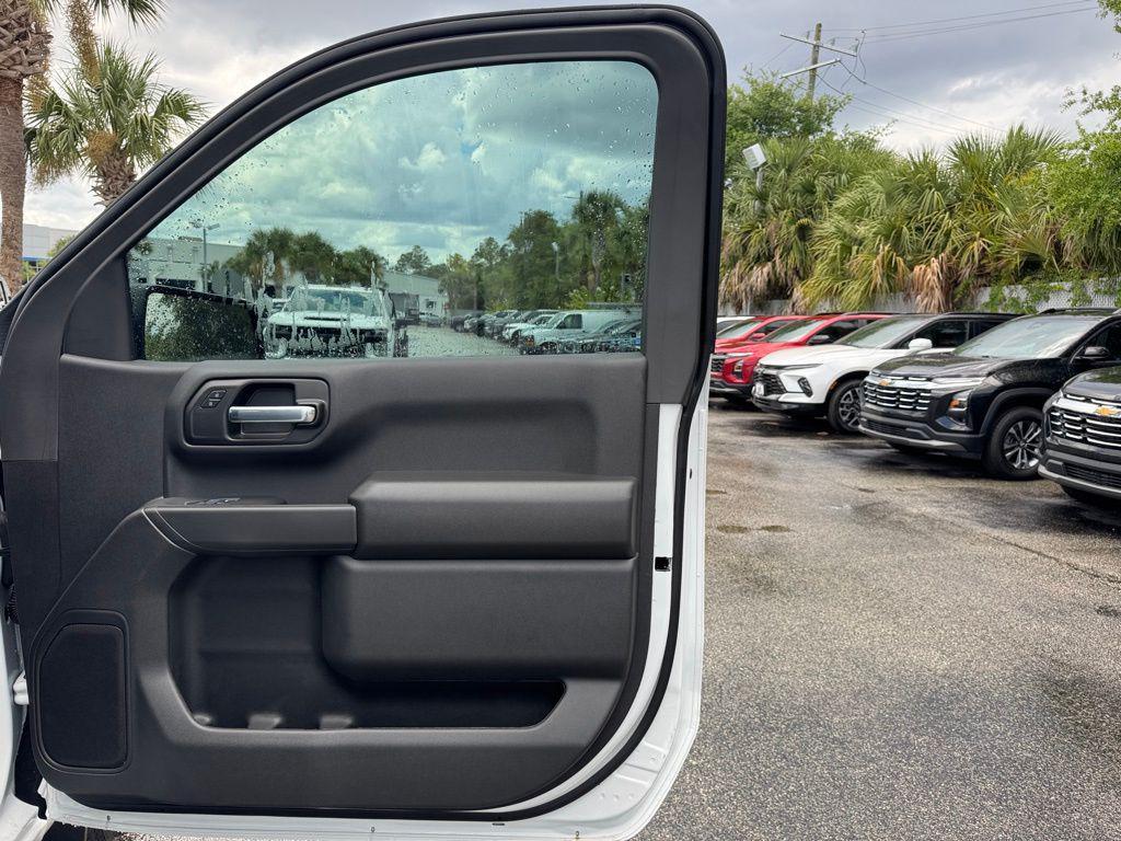 new 2025 Chevrolet Silverado 1500 car, priced at $41,385