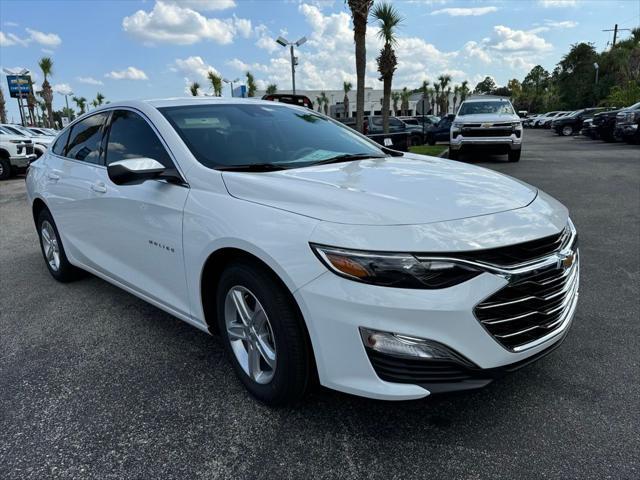 new 2025 Chevrolet Malibu car, priced at $26,995