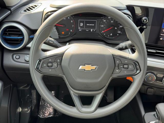 new 2025 Chevrolet Trax car, priced at $21,895