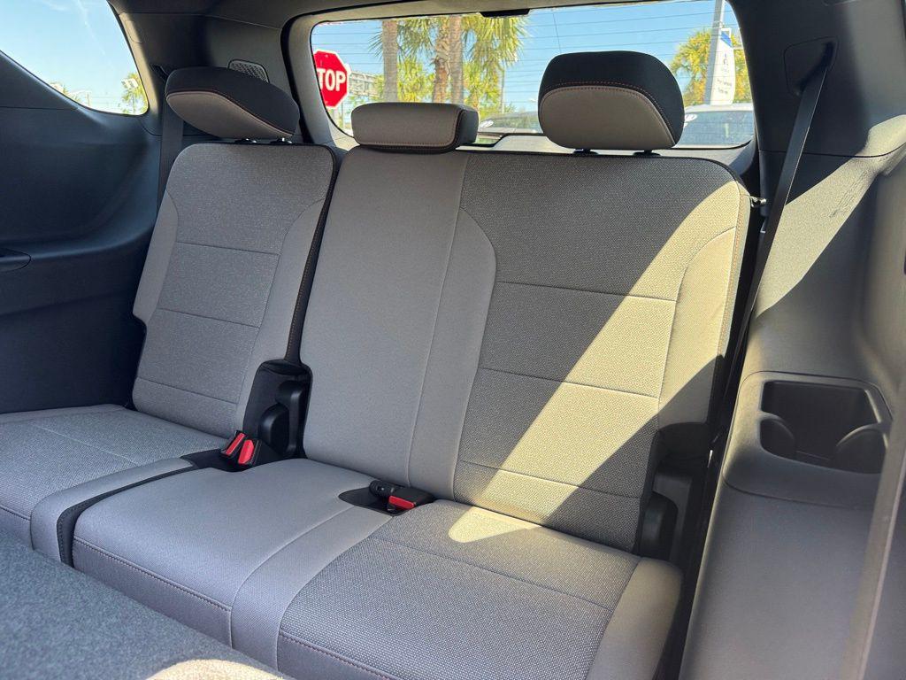 new 2026 Chevrolet Traverse car, priced at $51,350