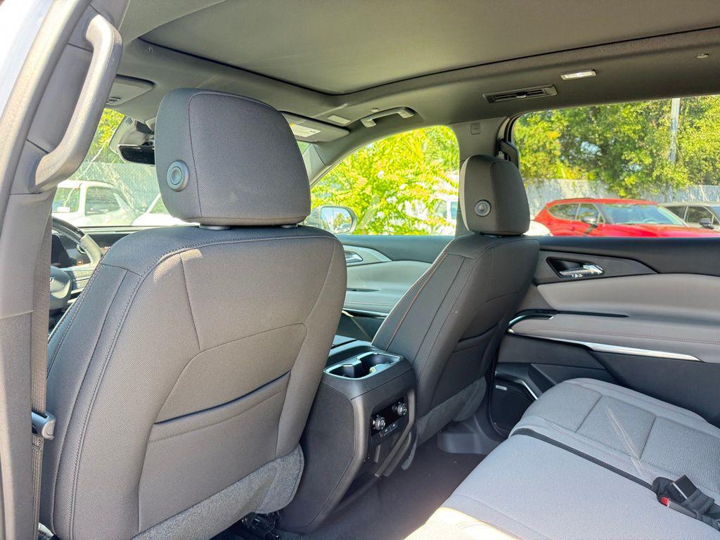 new 2026 Chevrolet Traverse car, priced at $51,350