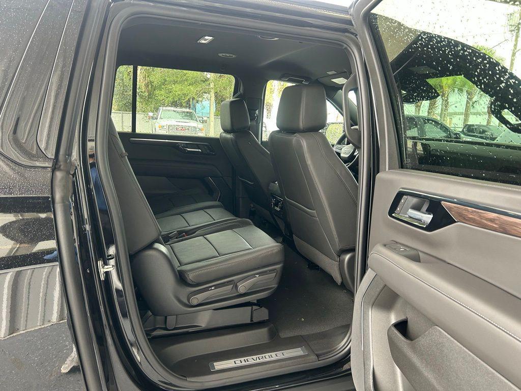 new 2026 Chevrolet Suburban car, priced at $75,995