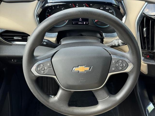 used 2022 Chevrolet Traverse car, priced at $26,888
