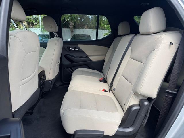 used 2022 Chevrolet Traverse car, priced at $26,888