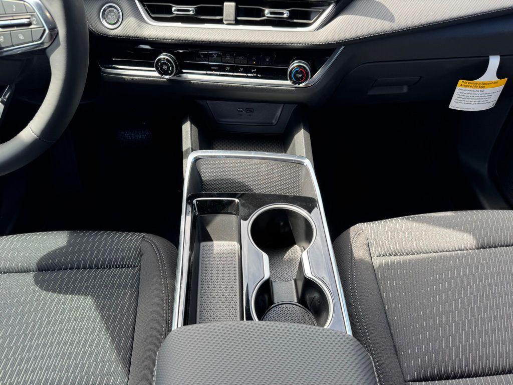 new 2025 Chevrolet Equinox car, priced at $29,995