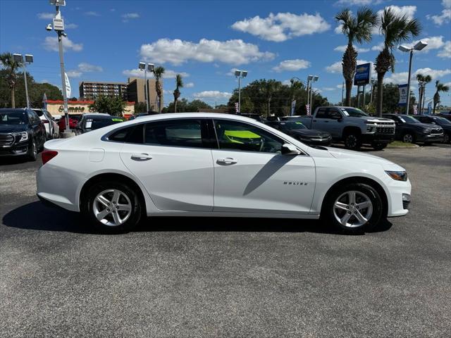 new 2025 Chevrolet Malibu car