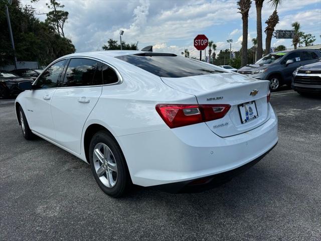 new 2025 Chevrolet Malibu car