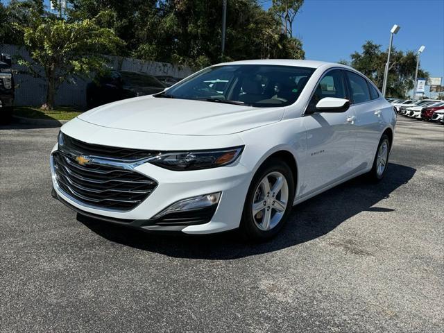 new 2025 Chevrolet Malibu car