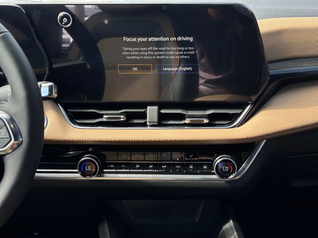new 2025 Chevrolet Equinox car, priced at $37,430