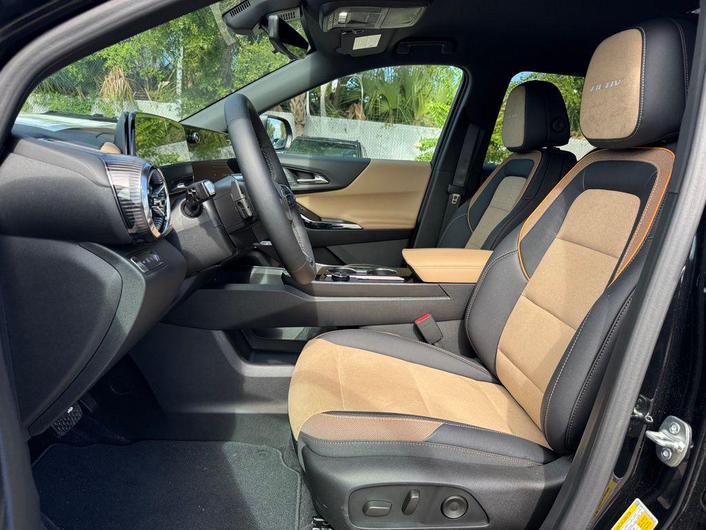 new 2025 Chevrolet Equinox car, priced at $37,430