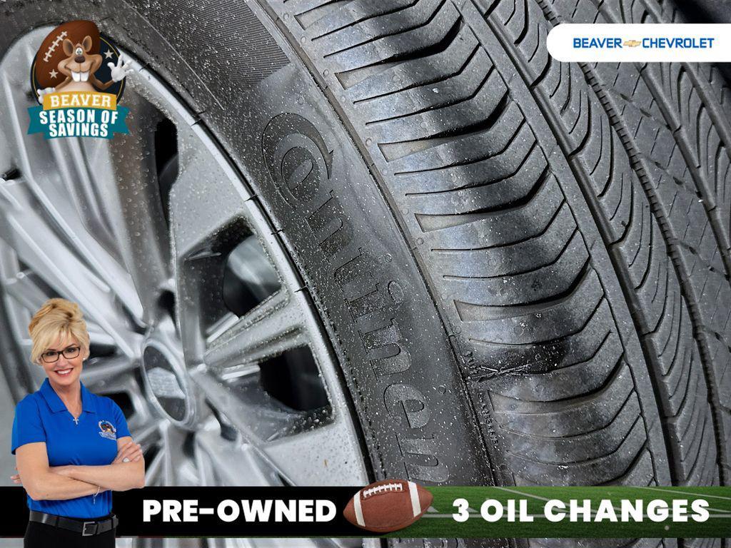 used 2025 Cadillac XT4 car, priced at $39,467