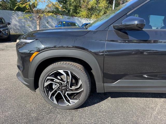 new 2025 Chevrolet TrailBlazer car, priced at $33,220