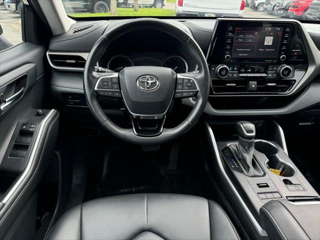 used 2021 Toyota Highlander car, priced at $33,576