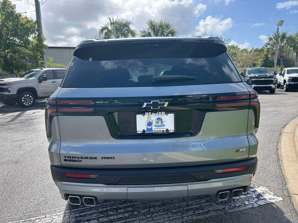 new 2026 Chevrolet Traverse car, priced at $52,020