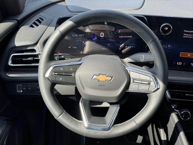 new 2025 Chevrolet Traverse car, priced at $43,884
