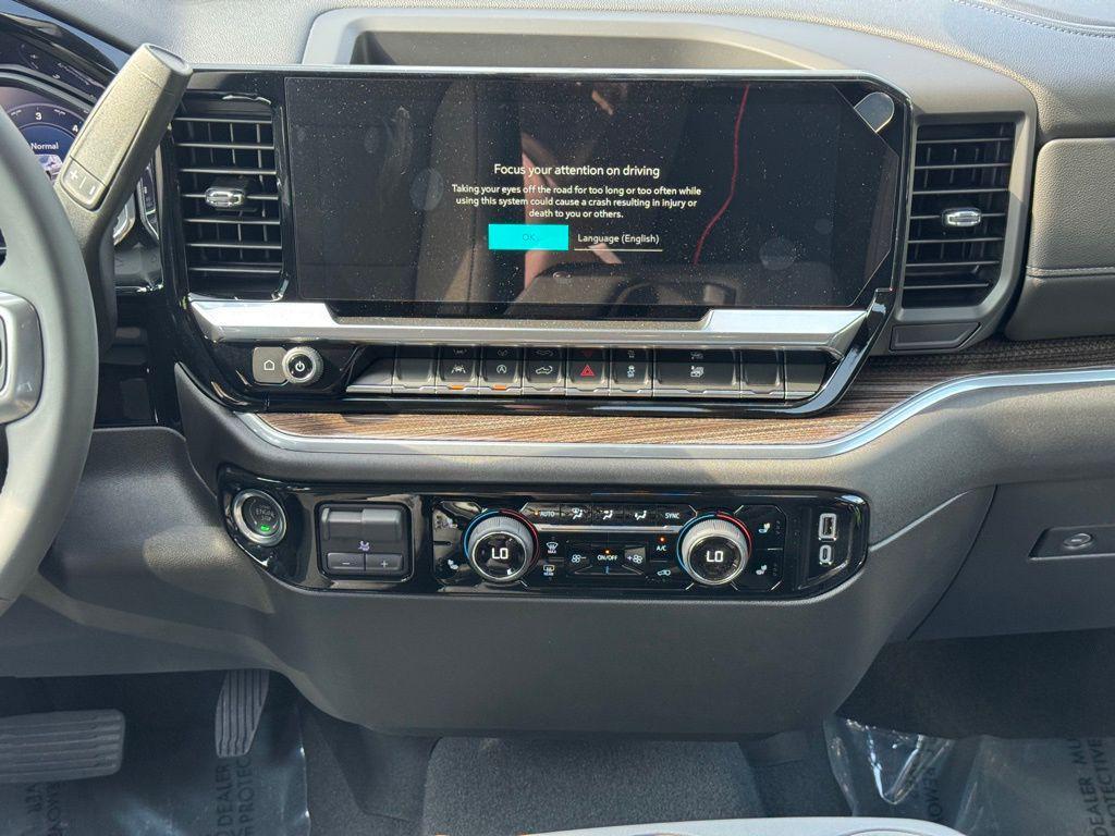 new 2025 Chevrolet Silverado 1500 car, priced at $60,100