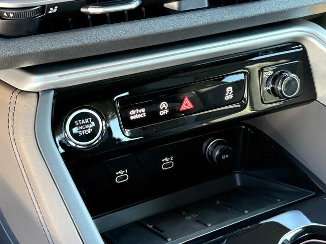 new 2025 Audi Q5 car, priced at $64,340