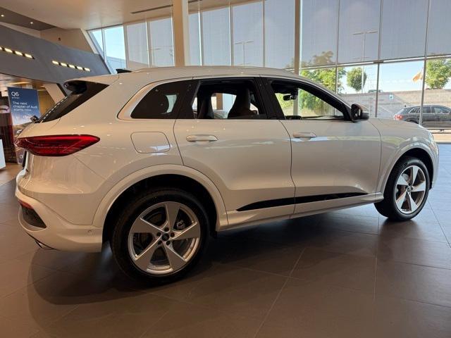 new 2025 Audi Q5 car, priced at $61,430