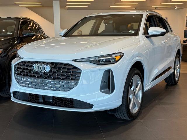 new 2025 Audi Q5 car, priced at $61,430
