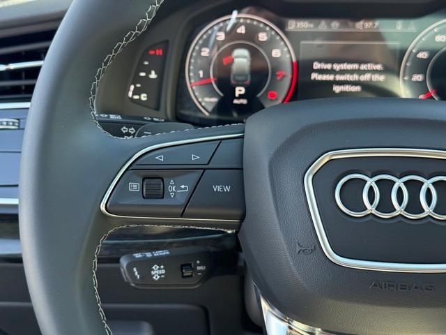 new 2025 Audi Q7 car, priced at $76,950