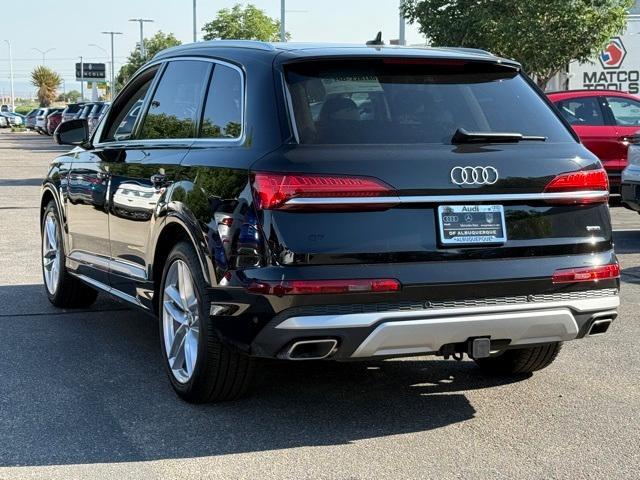 new 2025 Audi Q7 car, priced at $76,950