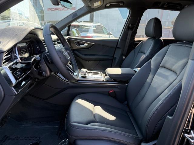new 2025 Audi Q7 car, priced at $76,350