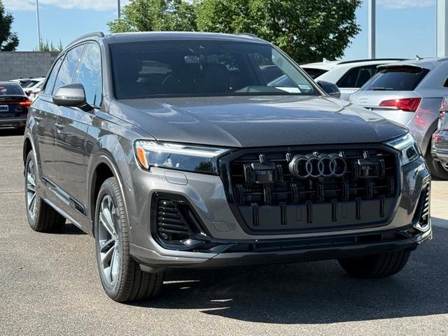 new 2025 Audi Q7 car, priced at $68,620