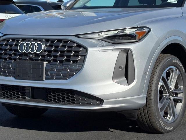 new 2025 Audi Q5 car, priced at $57,775