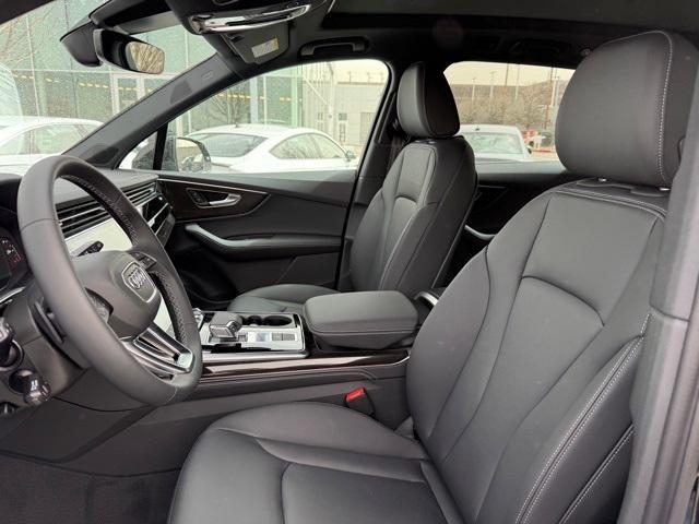 new 2025 Audi Q7 car, priced at $75,525