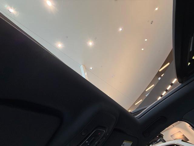 new 2026 Audi SQ7 car, priced at $104,305