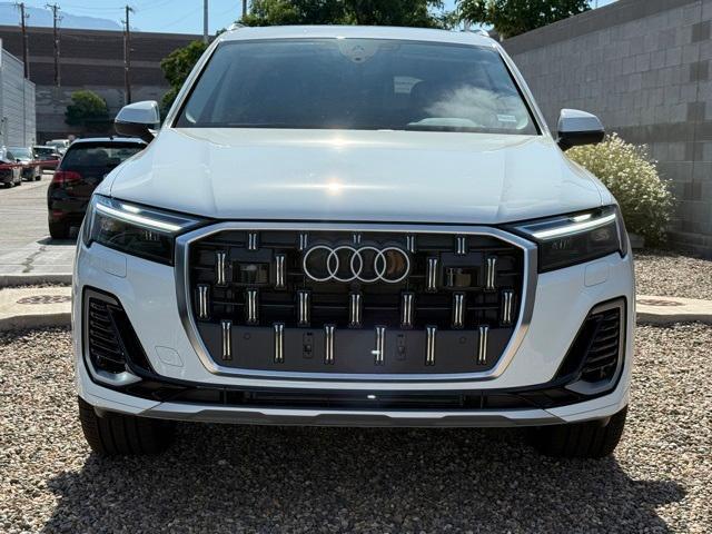 new 2025 Audi Q7 car, priced at $66,835