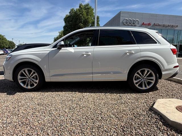 new 2025 Audi Q7 car, priced at $66,835