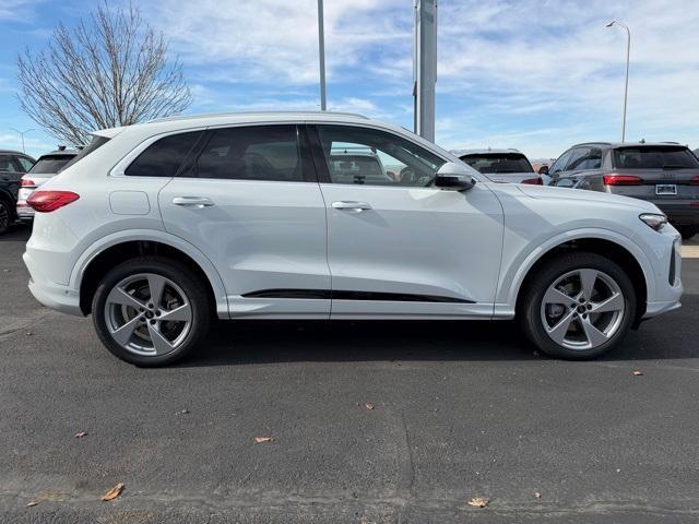 new 2025 Audi Q5 car, priced at $61,430