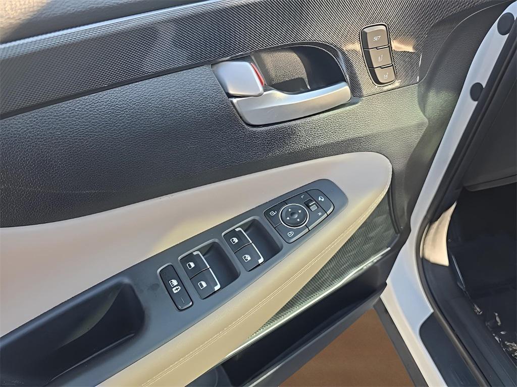 used 2023 Hyundai Santa Fe car, priced at $25,920