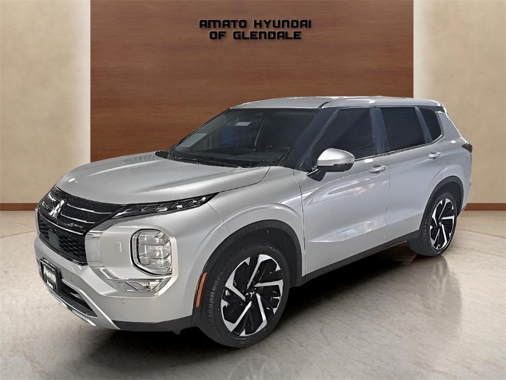 used 2024 Mitsubishi Outlander car, priced at $24,336