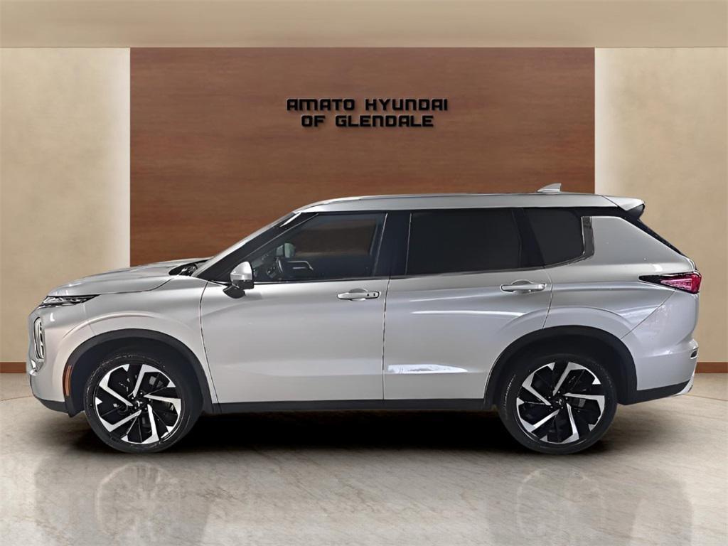used 2024 Mitsubishi Outlander car, priced at $24,336