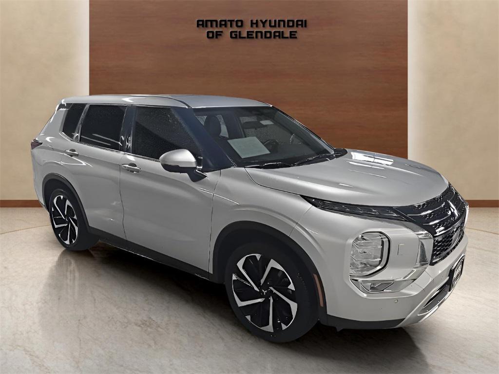 used 2024 Mitsubishi Outlander car, priced at $24,336