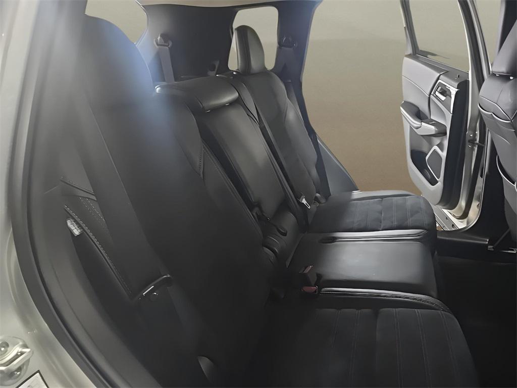 used 2024 Mitsubishi Outlander car, priced at $24,336