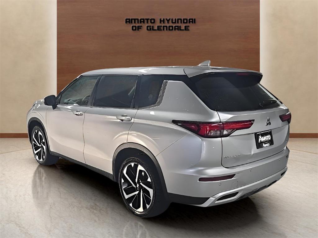 used 2024 Mitsubishi Outlander car, priced at $24,336