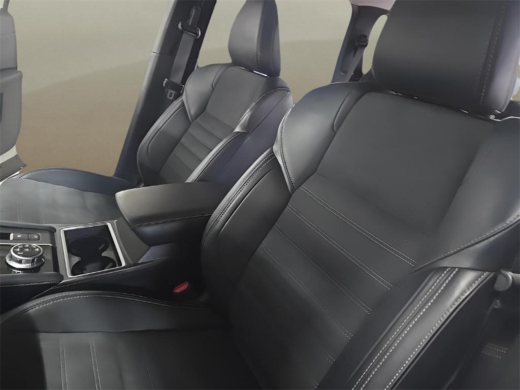 used 2024 Mitsubishi Outlander car, priced at $24,336