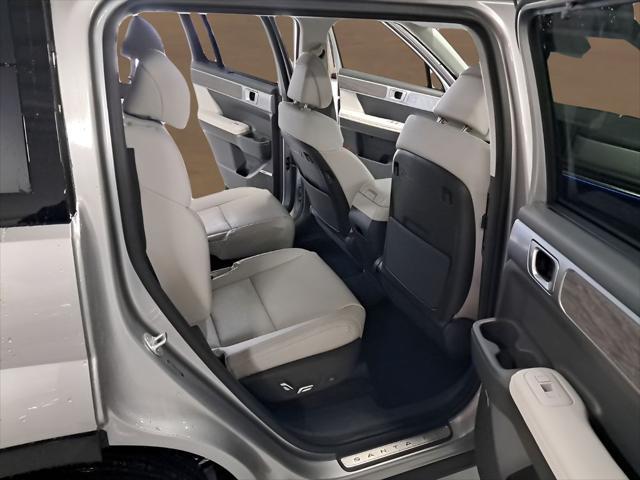 new 2025 Hyundai Santa Fe HEV car, priced at $48,674