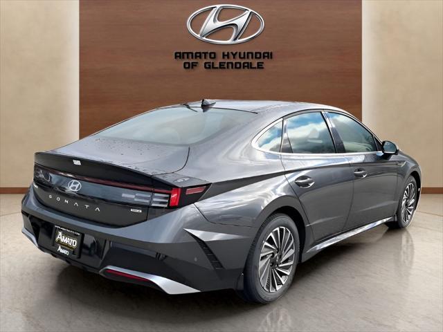 new 2025 Hyundai Sonata Hybrid car, priced at $37,423