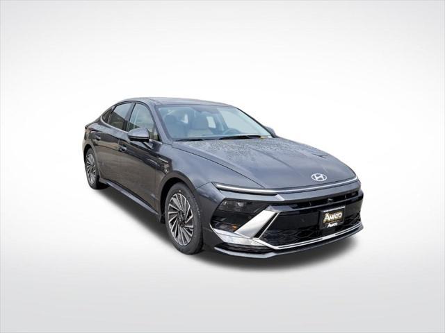 new 2025 Hyundai Sonata Hybrid car, priced at $36,620